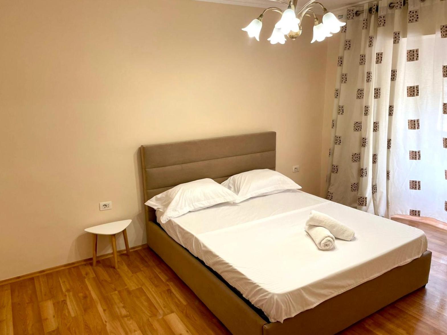 Skanderbeg Square Apartment 02 Tirana Eksteriør billede
