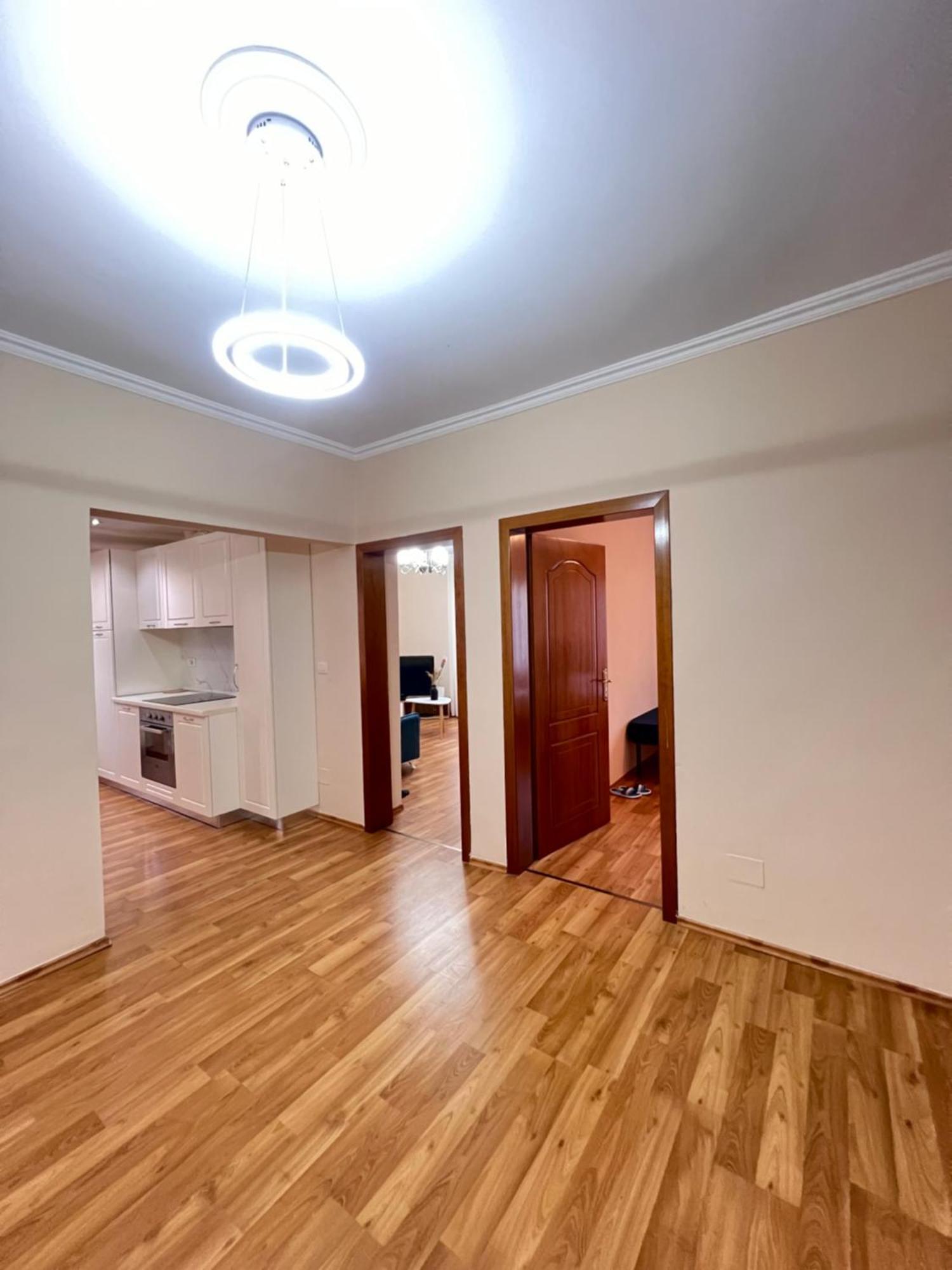Skanderbeg Square Apartment 02 Tirana Eksteriør billede